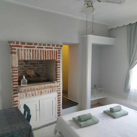 Mimosa House Hotel Ayvalı